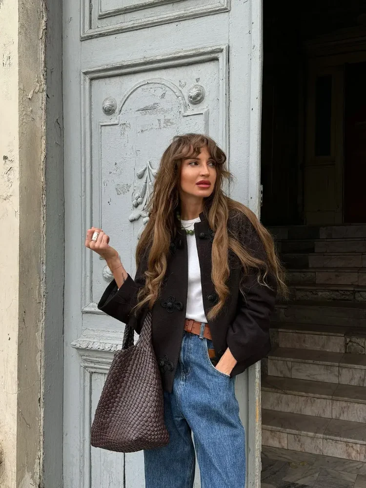 Solid Knot Chic Collar Woolen Coat Women Casual Pocket Single Breasted Loose Jacket Lady Autumn Daily Commuting Street Outerwear
Solid Knot Chic Collar Woolen Coat Women Casual Pocket Single Breasted Loose Jacket Lady Autumn Daily Commuting Street Outerwear
