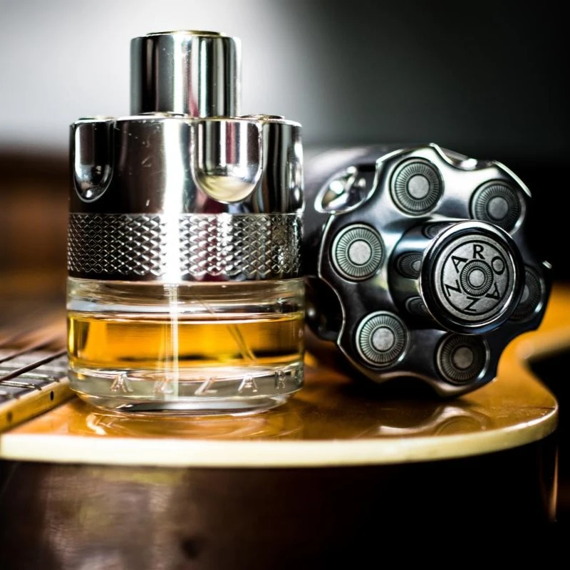 Men’s Eau De Parfum 100ml Rugged Long-Lasting Scents with Woody Leather & Smoky Notes for Cowboy Spirit & Masculine Style Gift
Men’s Eau De Parfum 100ml Rugged Long-Lasting Scents with Woody Leather & Smoky Notes for Cowboy Spirit & Masculine Style Gift