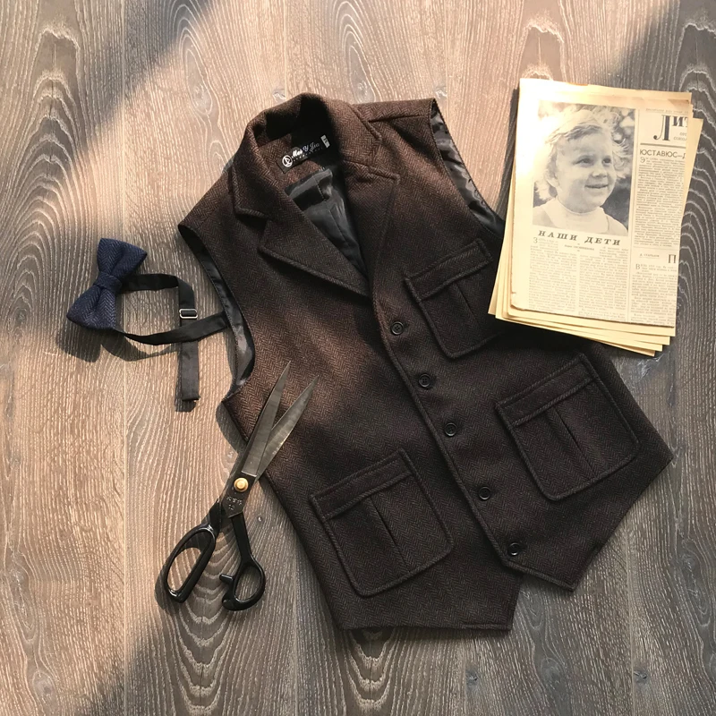 Retro Men's Woolen Vest Spring Autumn Bread Pocket Classic Harajuku Style Fashion Slim Fit Casual Versatile Urban Clothing
Retro Men's Woolen Vest Spring Autumn Bread Pocket Classic Harajuku Style Fashion Slim Fit Casual Versatile Urban Clothing