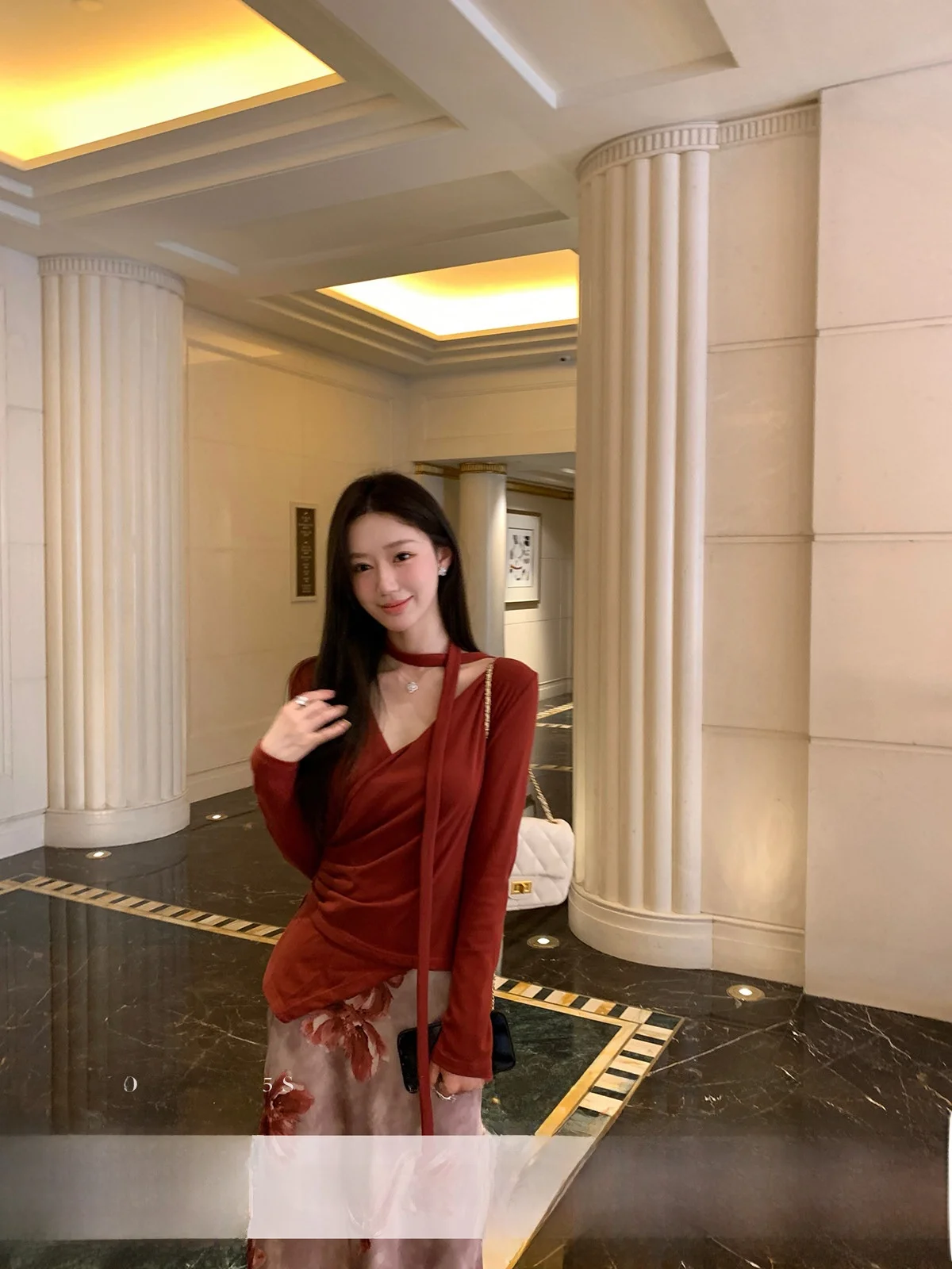 YOLI Red Long Sve V-Ne T-irt Women's Slim Fit Autumn Pure Desire Sle Casual Cotton Blend Comfortable Breathable Top
YOLI Red Long Sve V-Ne T-irt Women's Slim Fit Autumn Pure Desire Sle Casual Cotton Blend Comfortable Breathable Top