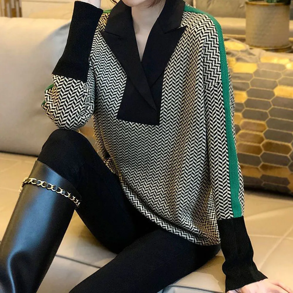 Long Sleeve V-Neck Spliced Casual Striped Sweaters Autumn Winter Fashion Women's Clothing Korean Loose All-match Knitted Jumpers
Long Sleeve V-Neck Spliced Casual Striped Sweaters Autumn Winter Fashion Women's Clothing Korean Loose All-match Knitted Jumpers