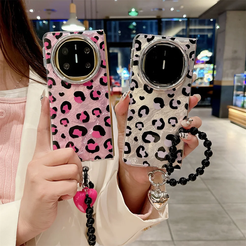 Leopard Pattern Phone Case For HuaWei Mate X6 Love Bracelet PC Hard Shell Protective Back Cover
Leopard Pattern Phone Case For HuaWei Mate X6 Love Bracelet PC Hard Shell Protective Back Cover