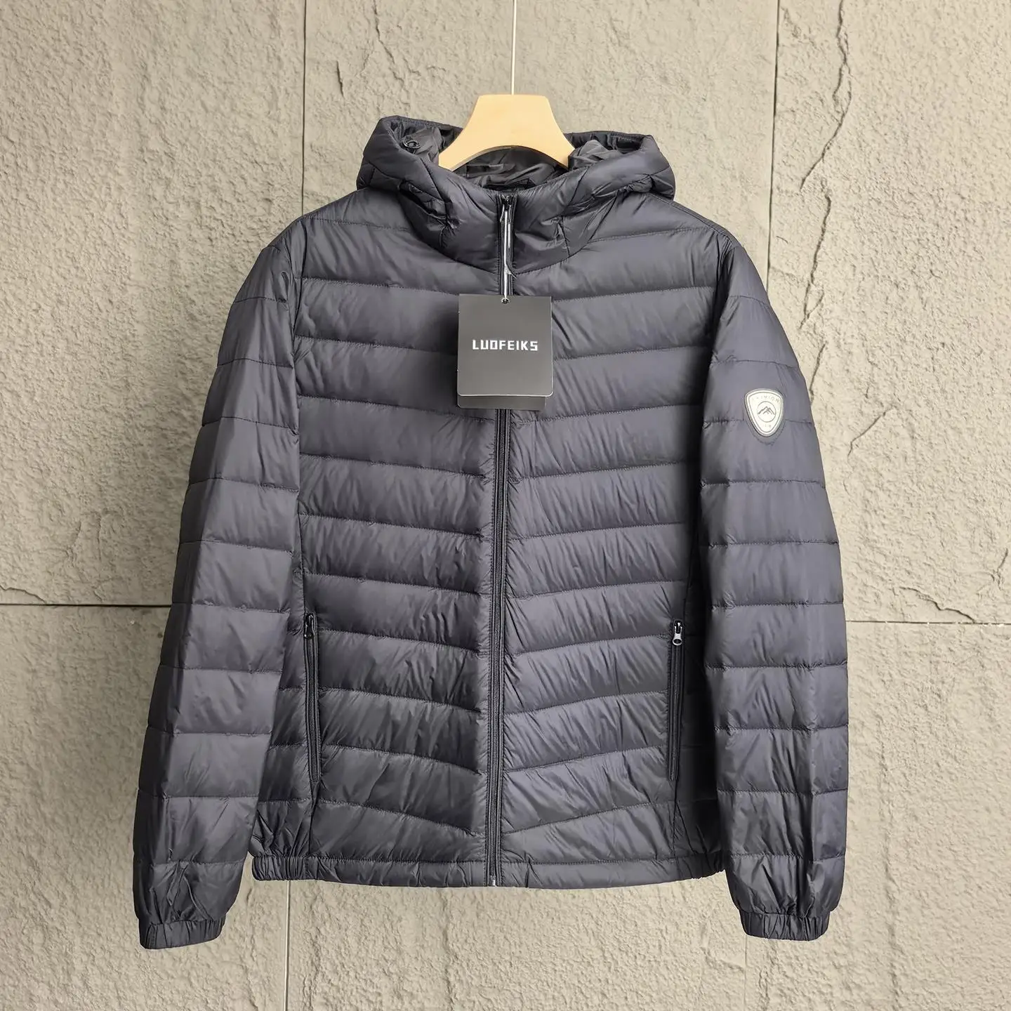 Outdoor Lightweight Hooded down Jaet Windproof Warm Casual Versatile Men's Padded Coat Polyester Fabric Waterproof Zipper
Outdoor Lightweight Hooded down Jaet Windproof Warm Casual Versatile Men's Padded Coat Polyester Fabric Waterproof Zipper