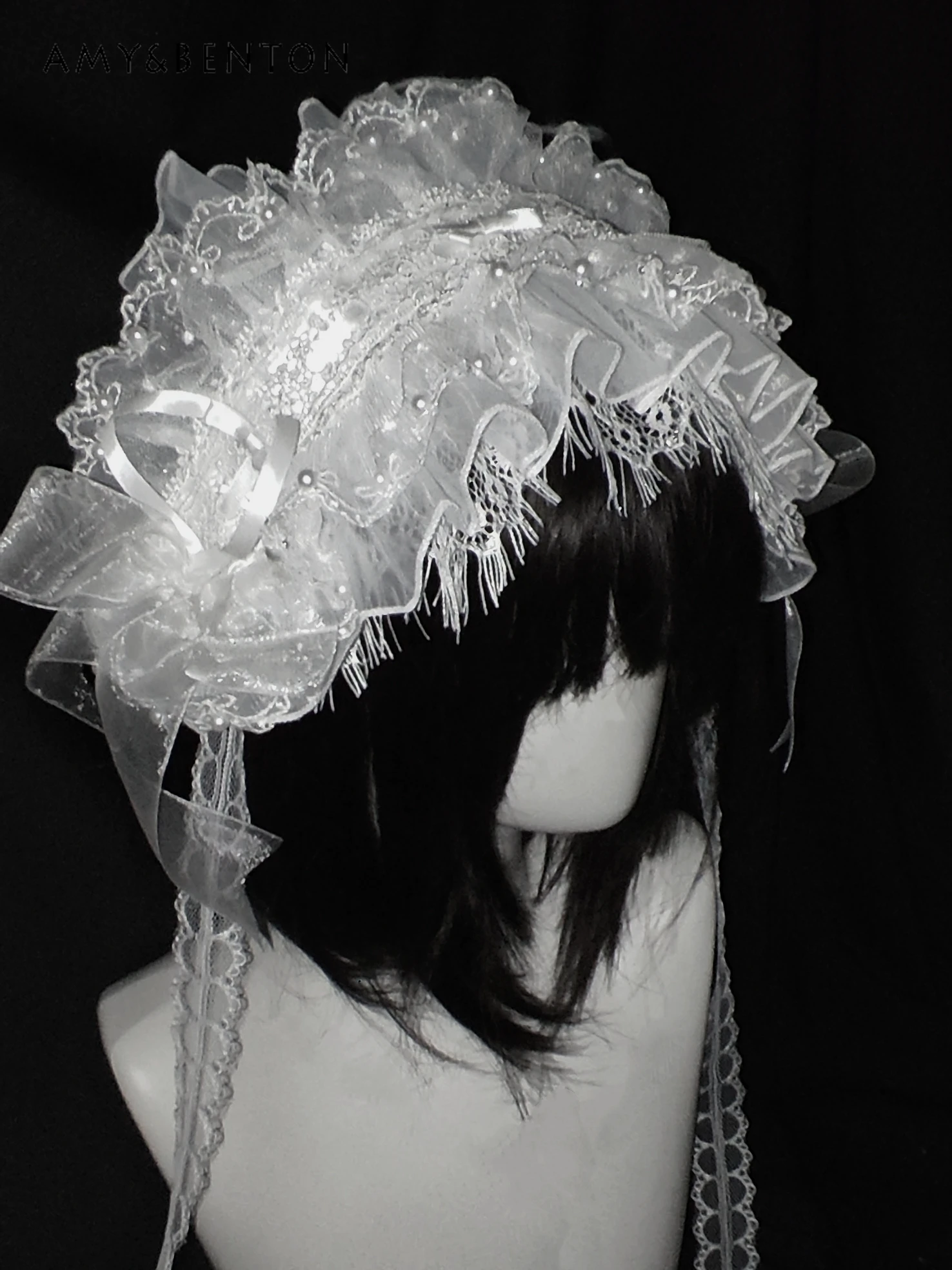 Original Subculture Lolita Style Mine Series Water Color Lace Headbands for Women Japanese Gothic Sweet Girl White Head Band 
Original Subculture Lolita Style Mine Series Water Color Lace Headbands for Women Japanese Gothic Sweet Girl White Head Band