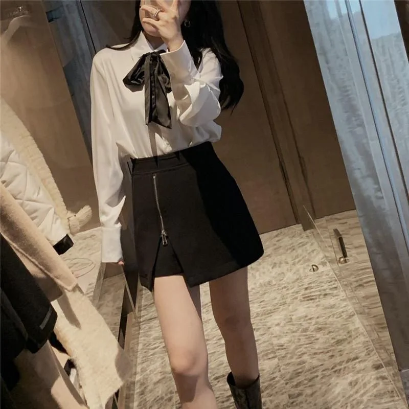 Black High Waist Casual Shorts Women's Spring Sexy Hot Pants Slimming Straight Leg Wide Leg Pants Trendy Female Fashion
Black High Waist Casual Shorts Women's Spring Sexy Hot Pants Slimming Straight Leg Wide Leg Pants Trendy Female Fashion
