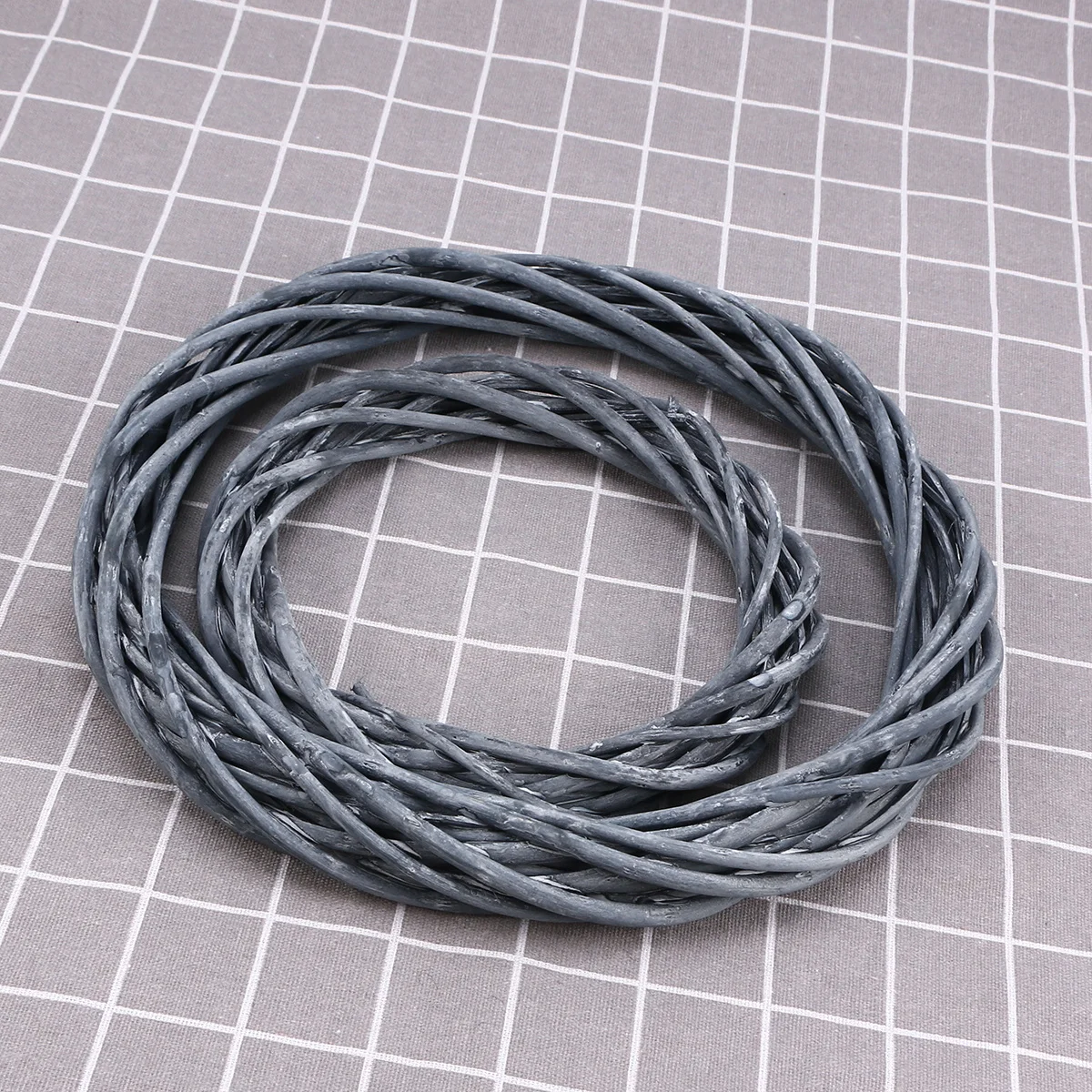 Wooden Twig Grapevine Wreath 30cm Dia Handmade Natural Rattan for Creative Crafts and Rustic Decorations Grapevine Wreath
Wooden Twig Grapevine Wreath 30cm Dia Handmade Natural Rattan for Creative Crafts and Rustic Decorations Grapevine Wreath