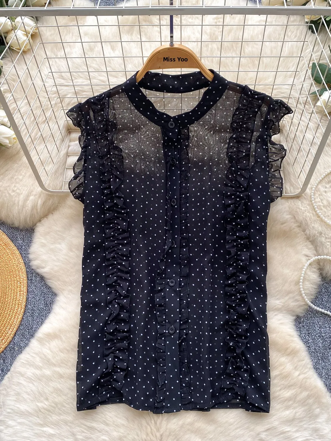 Lace Trim Polka Dot Black Summer Shirt Women's Skin-friendly Breathable Gauze Top French Style Loose Fit Sleeveless Cardigan
Lace Trim Polka Dot Black Summer Shirt Women's Skin-friendly Breathable Gauze Top French Style Loose Fit Sleeveless Cardigan