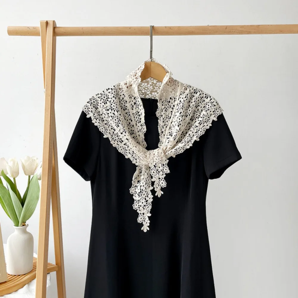 Lace Design Fake Collar Scarf Simple Flower All-match Style Triangle Scarf Triangle Shape Summer Fabric Hip Scarf
Lace Design Fake Collar Scarf Simple Flower All-match Style Triangle Scarf Triangle Shape Summer Fabric Hip Scarf