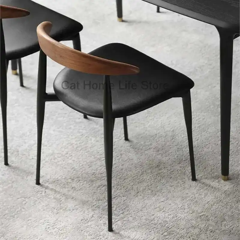 Nordic Light Luxury Solid Wood Backrest Dining Chair Simple Iron Art Horn Chair Restaurant Home Cadeiras Mesa Office Chair
Nordic Light Luxury Solid Wood Backrest Dining Chair Simple Iron Art Horn Chair Restaurant Home Cadeiras Mesa Office Chair