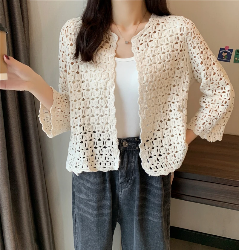 Early Autumn 2025 Women's ort Knitted Open Cardigan Jaet Hollow out Thin oulder Wrap for Skirts Trendy Organic Cotton S...
Early Autumn 2025 Women's ort Knitted Open Cardigan Jaet Hollow out Thin oulder Wrap for Skirts Trendy Organic Cotton S...