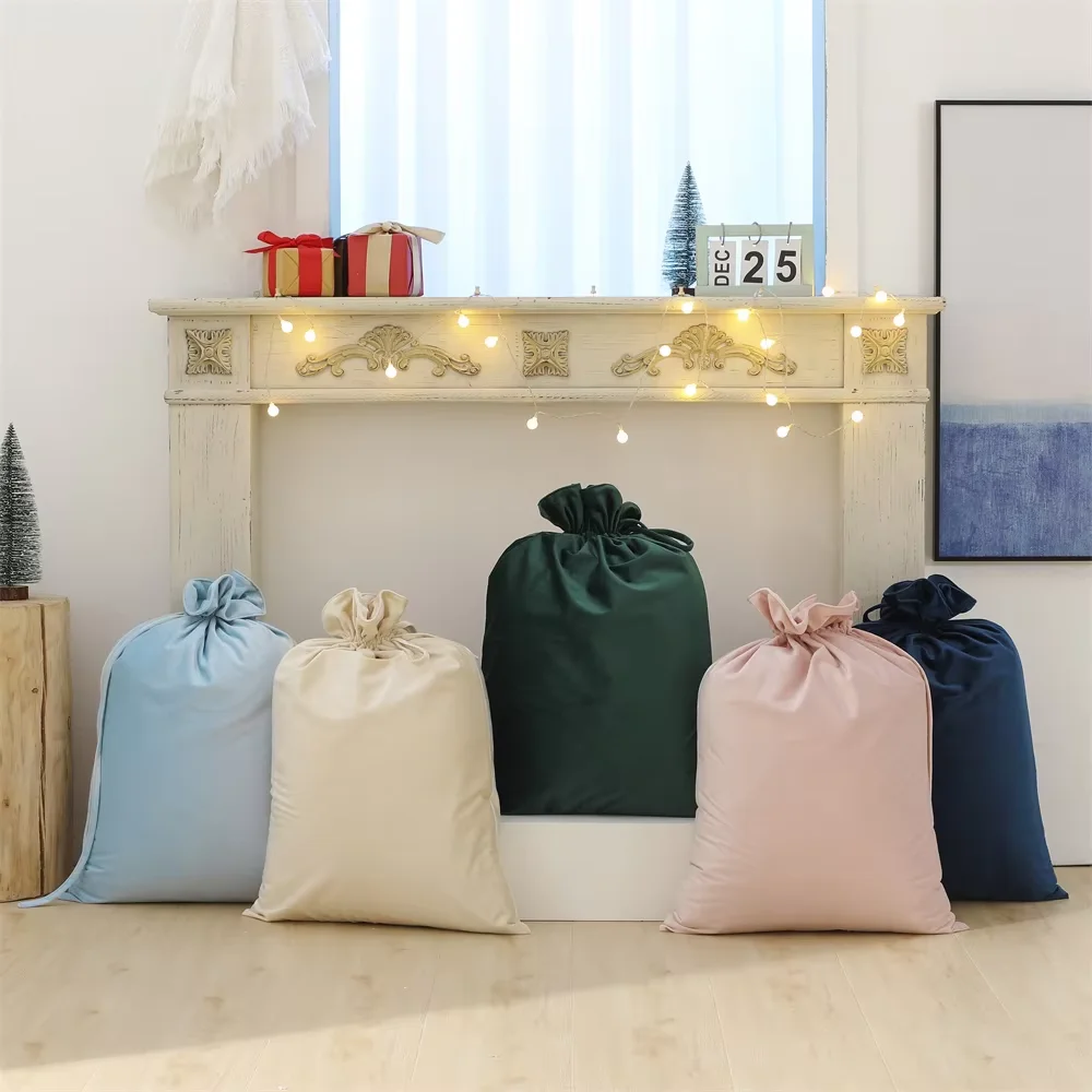 Christmas Velvet Santa Bags With Drawstring Christmas Gift Sack For Xmas Holiday Santa Bag For Present Toys
Christmas Velvet Santa Bags With Drawstring Christmas Gift Sack For Xmas Holiday Santa Bag For Present Toys