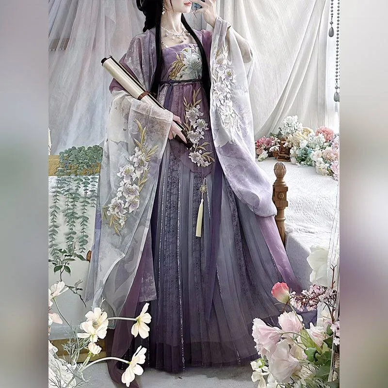 Tang-made crocodile skirt Hanfu women's large-sleeved shirt chest-length daily embroidery suit spring and summer
Tang-made crocodile skirt Hanfu women's large-sleeved shirt chest-length daily embroidery suit spring and summer
