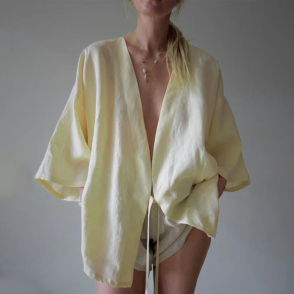 Bornladies 2026 Spring Summer New V-neck Strap Loose Lazy Style Breathable Kimono Style Cardigan Shirt
Bornladies 2026 Spring Summer New V-neck Strap Loose Lazy Style Breathable Kimono Style Cardigan Shirt