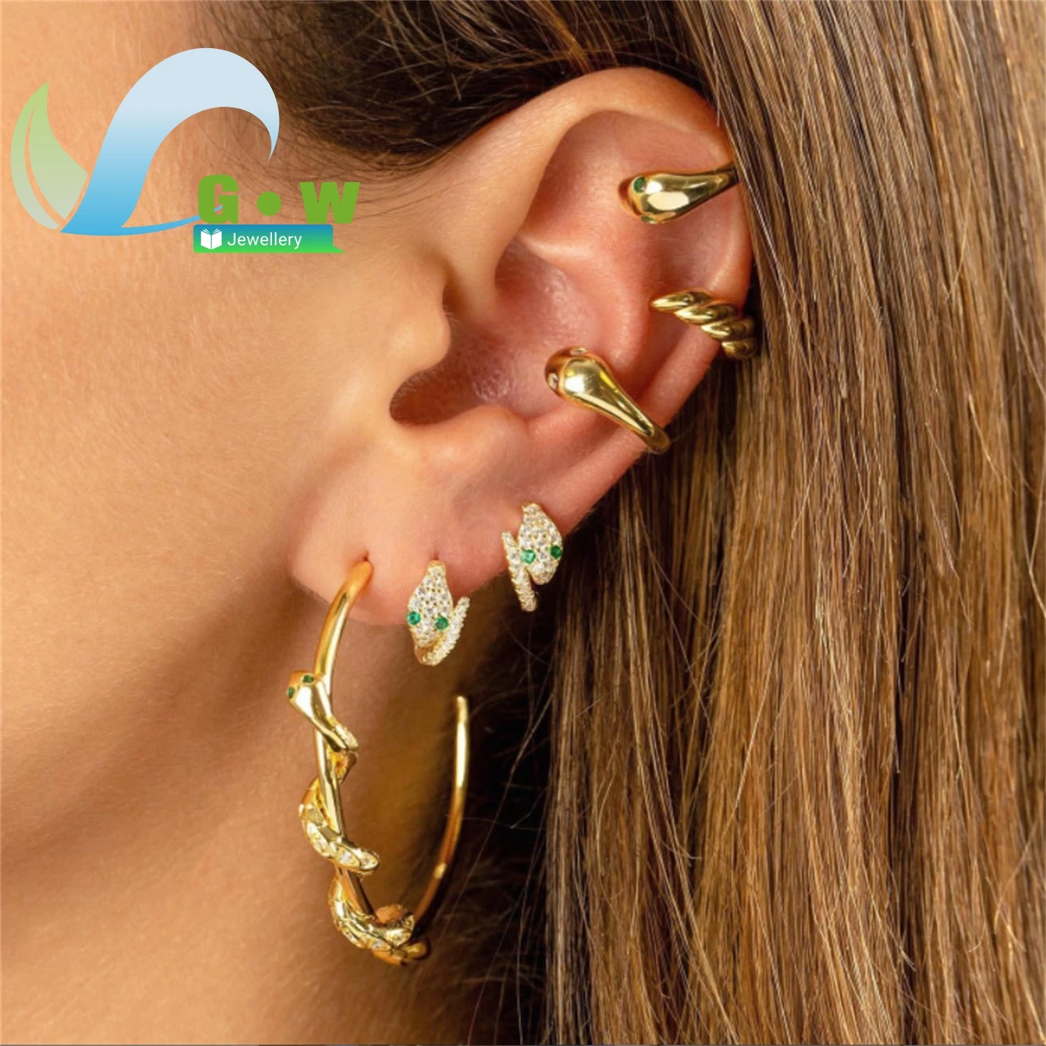 Набор серег-каффов в европейско-американском стиле, легкий люкс, модные минималистичные серьги-змеи для женщин, креативные, стильные, с индивидуальным дизайном
Набор серег-каффов в европейско-американском стиле, легкий люкс, модные минималистичные серьги-змеи для женщин, креативные, стильные, с индивидуальным дизайном