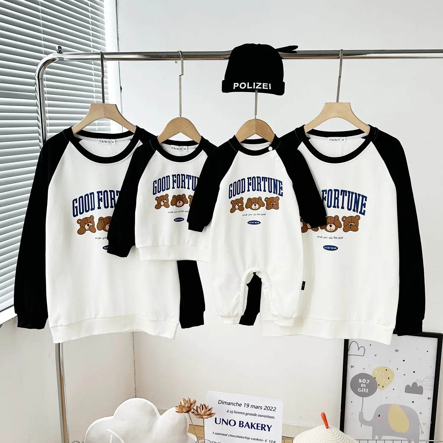 Matching Family Sweatshirt Parent-child Clothes Autumn Winter Mom Dad and Daughter Son Matching Clothes Toddler Infant Romper
Matching Family Sweatshirt Parent-child Clothes Autumn Winter Mom Dad and Daughter Son Matching Clothes Toddler Infant Romper