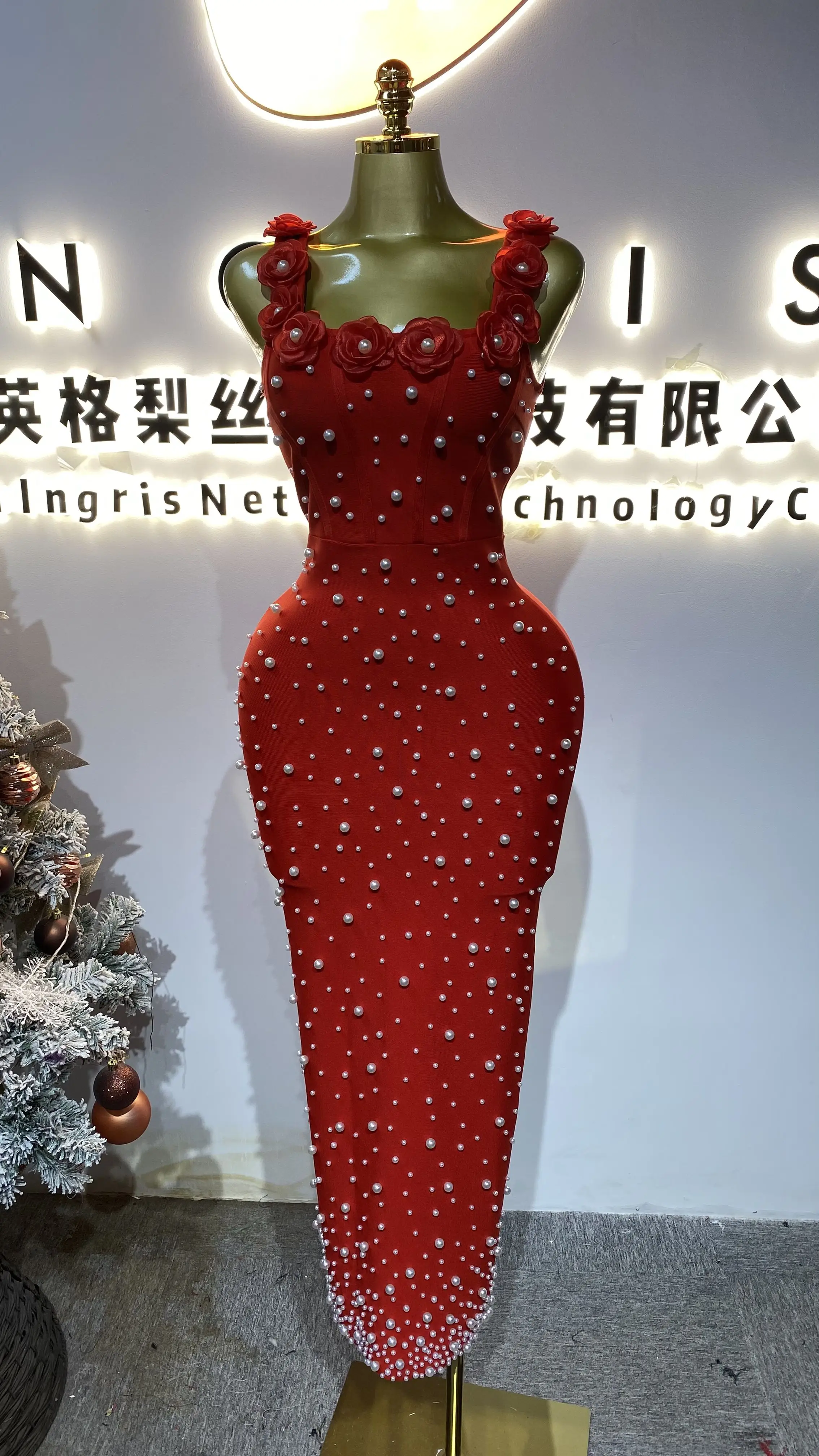 American and European style floor-length square neck bubble beaded floral elegant autumn spandex casual evening dress-GZXX559
American and European style floor-length square neck bubble beaded floral elegant autumn spandex casual evening dress-GZXX559