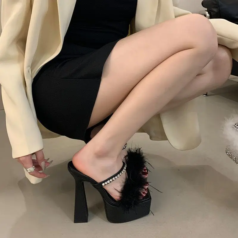 Sexy Club Waterproof Platform Diamond Furry High Heels Sandals Square Head One Strap Summer Par Rubber Sole Ladies Slippers
Sexy Club Waterproof Platform Diamond Furry High Heels Sandals Square Head One Strap Summer Par Rubber Sole Ladies Slippers