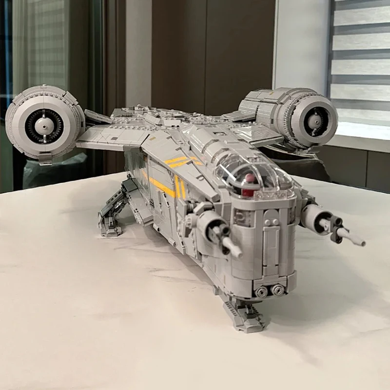 2026 New 6187pcs UCS Star Interstellar Conflict Mandalorian's Iconic Ship 75331 Large Razor Crest Building Blocks Toys For Gifts
2026 New 6187pcs UCS Star Interstellar Conflict Mandalorian's Iconic Ship 75331 Large Razor Crest Building Blocks Toys For Gifts