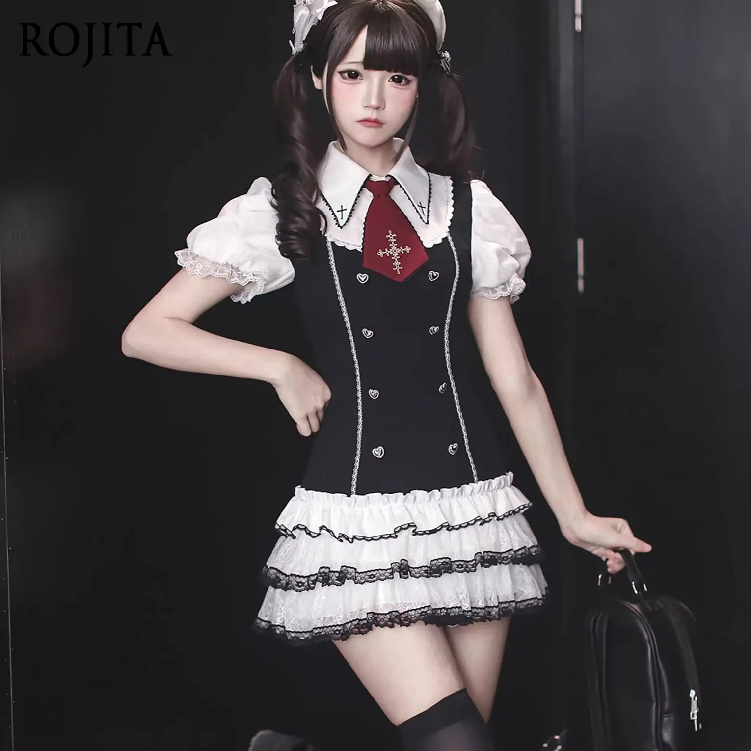 Original Japanese Academy Style Manga Sense Set Black and White Gothic Lolita 2-Piece Set Women's Gothic Lolita Dress Set
Original Japanese Academy Style Manga Sense Set Black and White Gothic Lolita 2-Piece Set Women's Gothic Lolita Dress Set