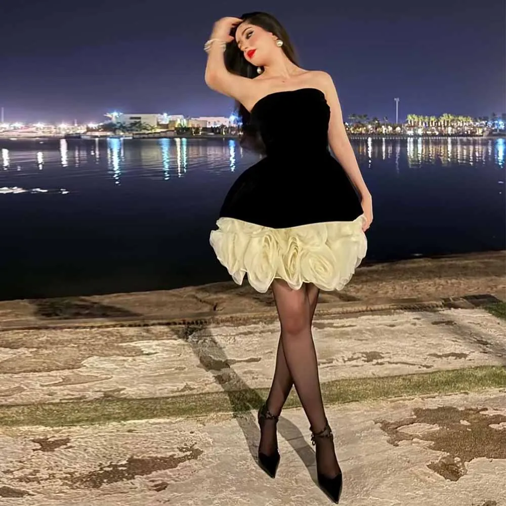 Modern Prom Dresses for Ladies Velour A-line Homecoming Dress Black and Ivory Strapless 3D flowers Zipper Women's Cocktail Dress
Modern Prom Dresses for Ladies Velour A-line Homecoming Dress Black and Ivory Strapless 3D flowers Zipper Women's Cocktail Dress