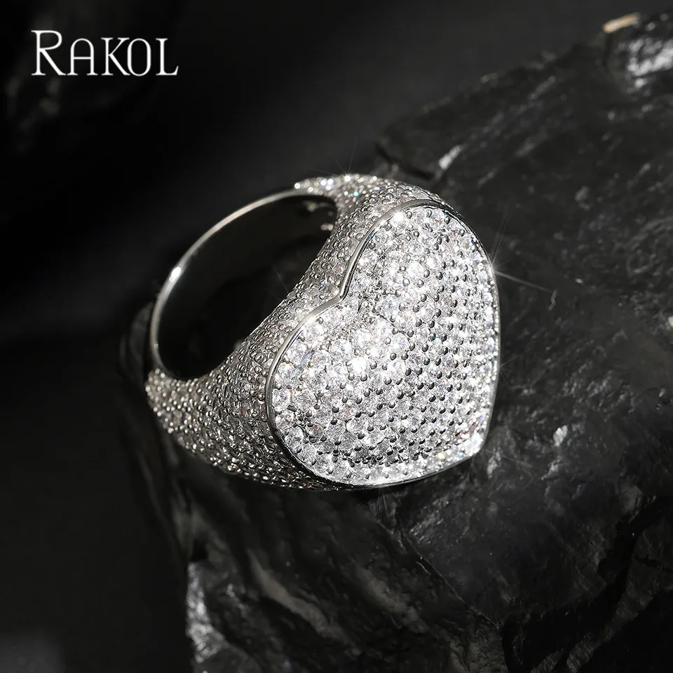 Europe And America Heart Hip Hop Rock Rings For Men Women Full Iced Out Bling Cubic Zirconia Big Ring Wedding Party Jewelry
Europe And America Heart Hip Hop Rock Rings For Men Women Full Iced Out Bling Cubic Zirconia Big Ring Wedding Party Jewelry