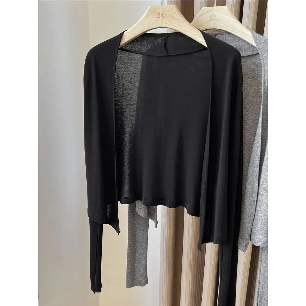 Black Silk Lacey Women's Summer Outerwear Sun Protection Ice Silk Thin Cover up Cardigan Breathable Long Sleeve round Neck Coat
Black Silk Lacey Women's Summer Outerwear Sun Protection Ice Silk Thin Cover up Cardigan Breathable Long Sleeve round Neck Coat