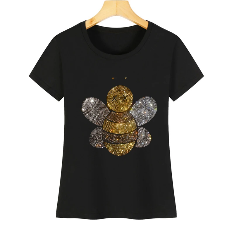 The design of fashionable, shiny and diamond-patterned bees and women's summer short-sleeved casual T-shirts
The design of fashionable, shiny and diamond-patterned bees and women's summer short-sleeved casual T-shirts
