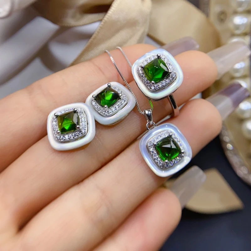 Natural diopside jewelry sets for women rings earrings pendant silver 925 luxury gem stones 18k gold plated free shiping items
Natural diopside jewelry sets for women rings earrings pendant silver 925 luxury gem stones 18k gold plated free shiping items