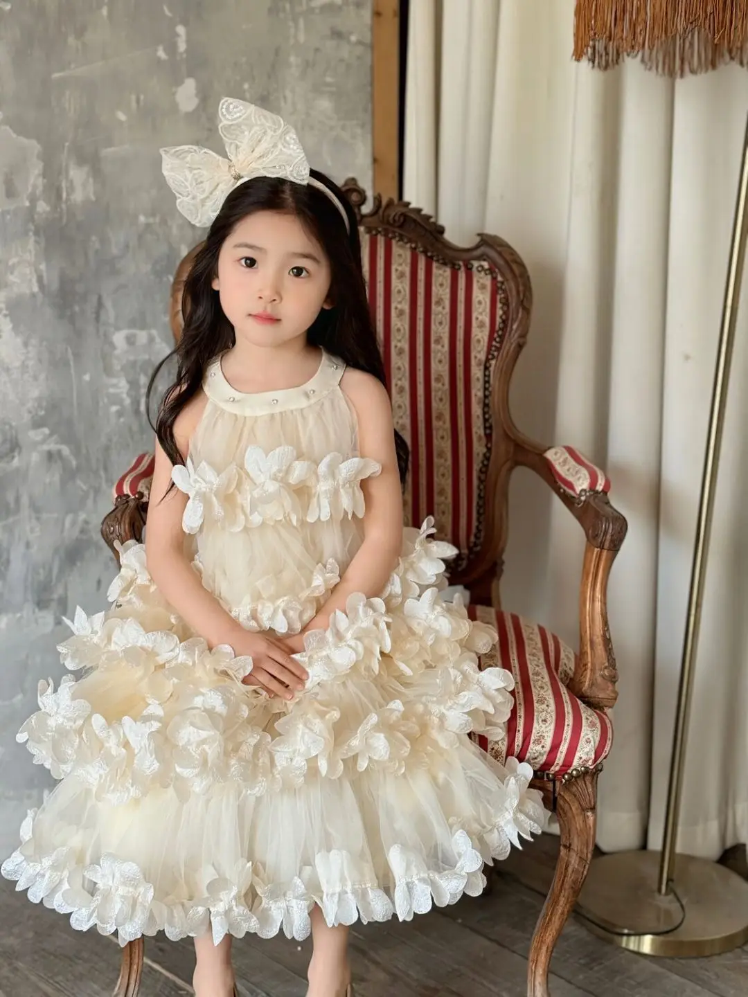 Flower Slip Dress Spring and Summer New Korean Fashionable Temperament Sweet Flower Long Mesh Fluffy Princess Cake Dress
Flower Slip Dress Spring and Summer New Korean Fashionable Temperament Sweet Flower Long Mesh Fluffy Princess Cake Dress