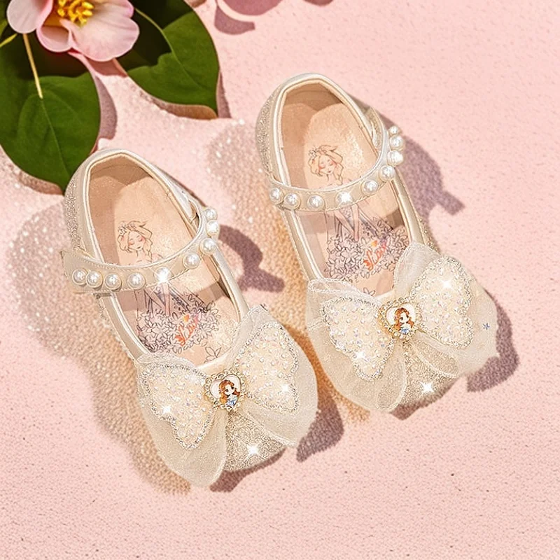 2025 summer new children's crystal shoes soft sole single shoes little girl small leather shoes princess shoes
2025 summer new children's crystal shoes soft sole single shoes little girl small leather shoes princess shoes
