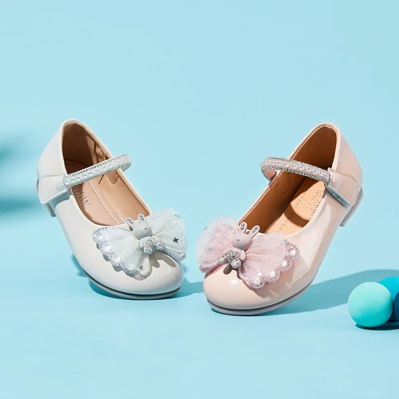 Spring 2023 Children's Girls' Simple Mesh Rhinestone Bow and Cute Rabbit Anti-slip Princess New Kid Chic Flats for Party Wedding
Spring 2023 Children's Girls' Simple Mesh Rhinestone Bow and Cute Rabbit Anti-slip Princess New Kid Chic Flats for Party Wedding