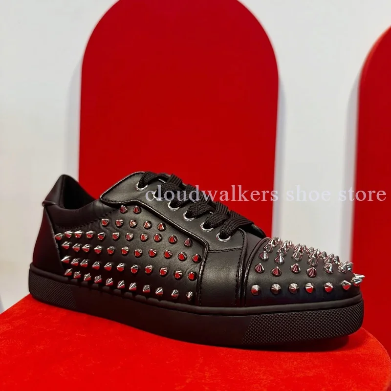 Black Nubuck Leather Full Rivet Decor Daily Versatile Sneakers Couples Same Style Fashion Round Toe Lace Up Flat Casual Sneakers
Black Nubuck Leather Full Rivet Decor Daily Versatile Sneakers Couples Same Style Fashion Round Toe Lace Up Flat Casual Sneakers