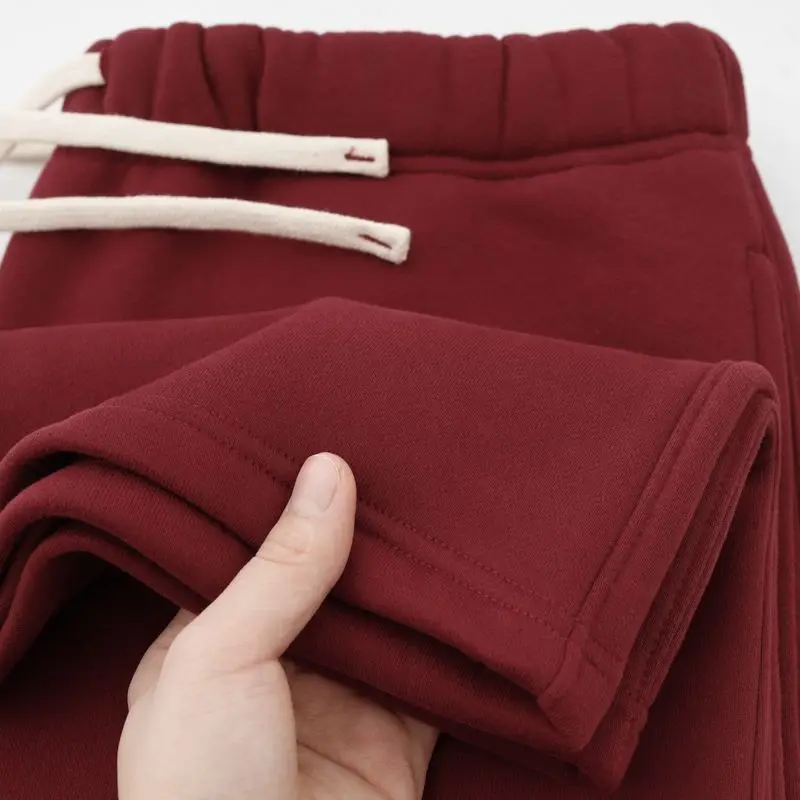 Зимние повседневные спортивные брюки Winter Essential 350g K Red Retro свободного кроя с флисовой подкладкой, прямые, с высокой талией, в корейском стиле
Зимние повседневные спортивные брюки Winter Essential 350g K Red Retro свободного кроя с флисовой подкладкой, прямые, с высокой талией, в корейском стиле