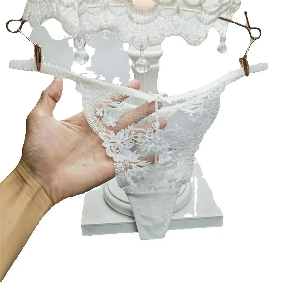 Elegant Green Lace Thong Women Low Rise Transparent Hollow Mesh Intimates Lingerie Sexy See Through G-string Girls Panty
Elegant Green Lace Thong Women Low Rise Transparent Hollow Mesh Intimates Lingerie Sexy See Through G-string Girls Panty