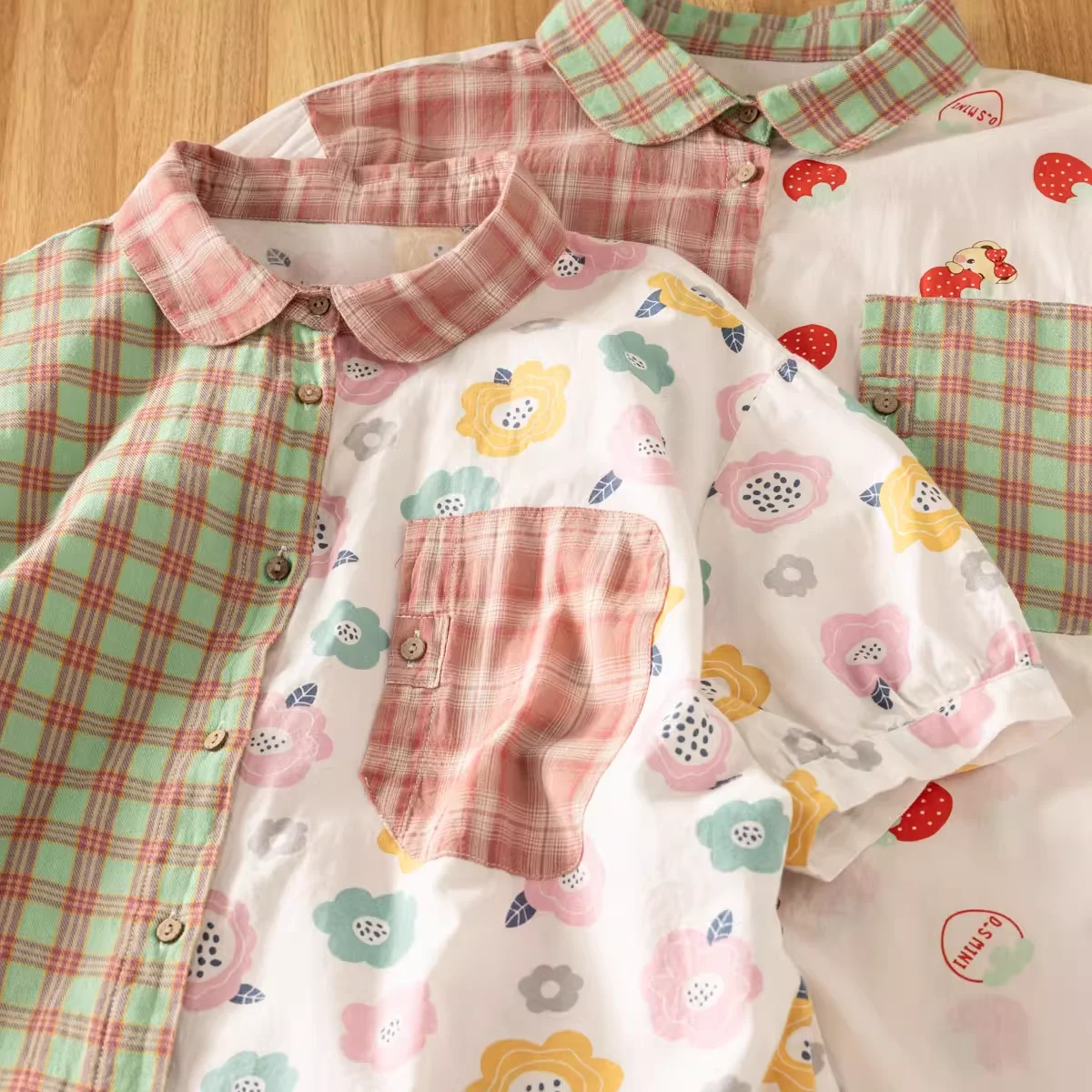 Bust 118cm mori girl style kawaii design fruit plaid patchwork shirts and blouses for women Korean style cotton short sleeve top
Bust 118cm mori girl style kawaii design fruit plaid patchwork shirts and blouses for women Korean style cotton short sleeve top