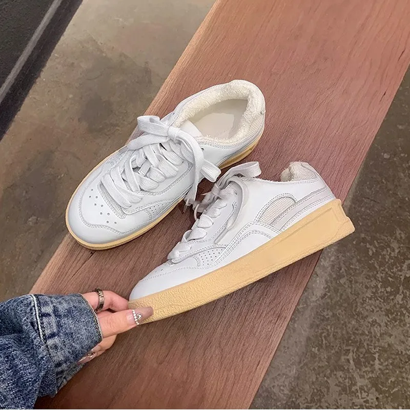 Женские повседневные кроссовки 2026 для студентов, с круглым носком, на шнуровке, на толстой подошве, для спорта и отдыха
Женские повседневные кроссовки 2026 для студентов, с круглым носком, на шнуровке, на толстой подошве, для спорта и отдыха