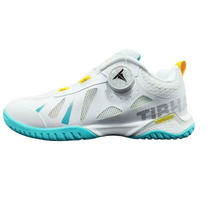Men's Lightweight Sports Shoes Anti-slip Badminton Shoes Professional Tennis Shoes High-value Hundred Sneakers
Men's Lightweight Sports Shoes Anti-slip Badminton Shoes Professional Tennis Shoes High-value Hundred Sneakers