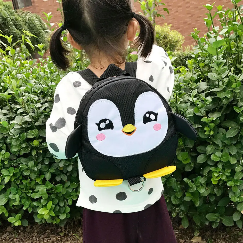 Cartoon Penguin Kindergarten Backpack Small Hardshell School Bag Lovely Kid Bag Adjustable Strap for Daily Travel
Cartoon Penguin Kindergarten Backpack Small Hardshell School Bag Lovely Kid Bag Adjustable Strap for Daily Travel