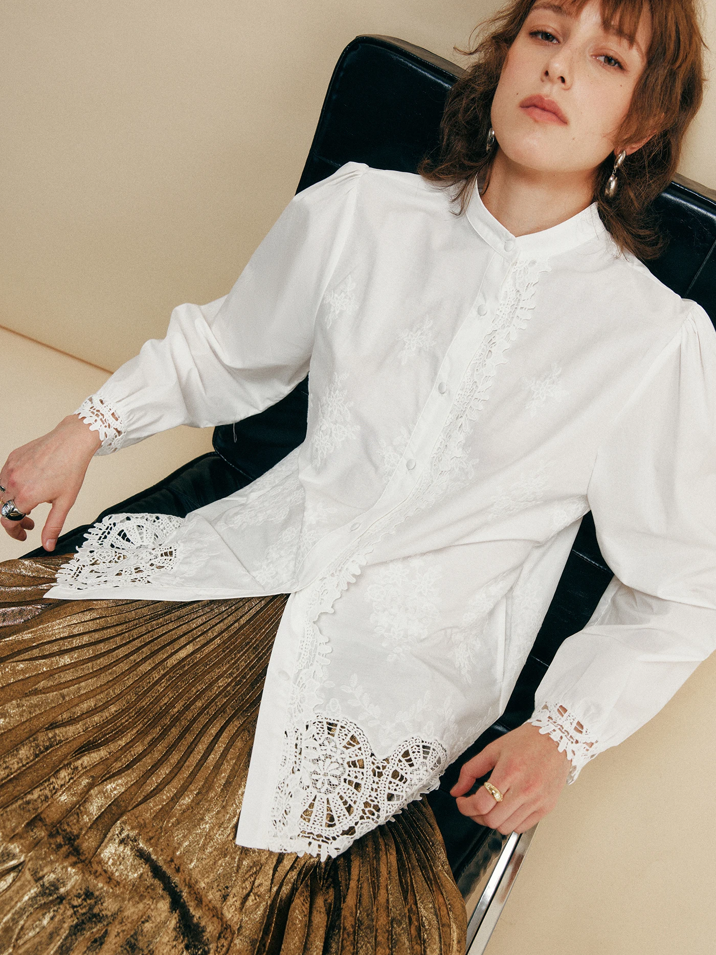 High-Count Combed Cotton Stand Collar Water-Soluble Embroidery Hollow Lace Patchwork irt Women's Cleanfit Straight Bubble S...
High-Count Combed Cotton Stand Collar Water-Soluble Embroidery Hollow Lace Patchwork irt Women's Cleanfit Straight Bubble S...