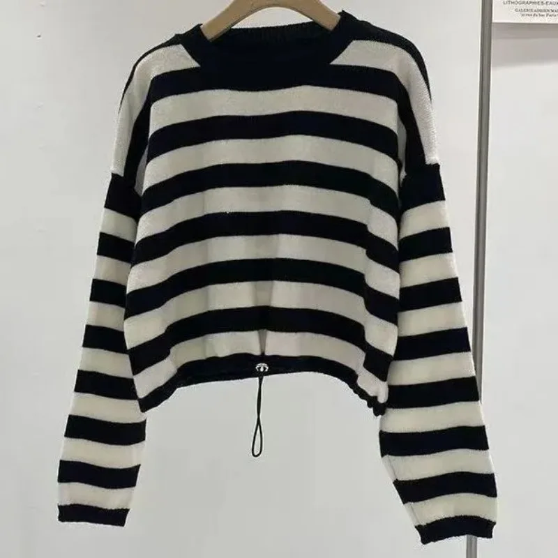 Корейский стиль, свободный круглый вырез, новый осенний короткий топ, полосатый свитер с длинными рукавами и цветными блоками, модный низ
Корейский стиль, свободный круглый вырез, новый осенний короткий топ, полосатый свитер с длинными рукавами и цветными блоками, модный низ