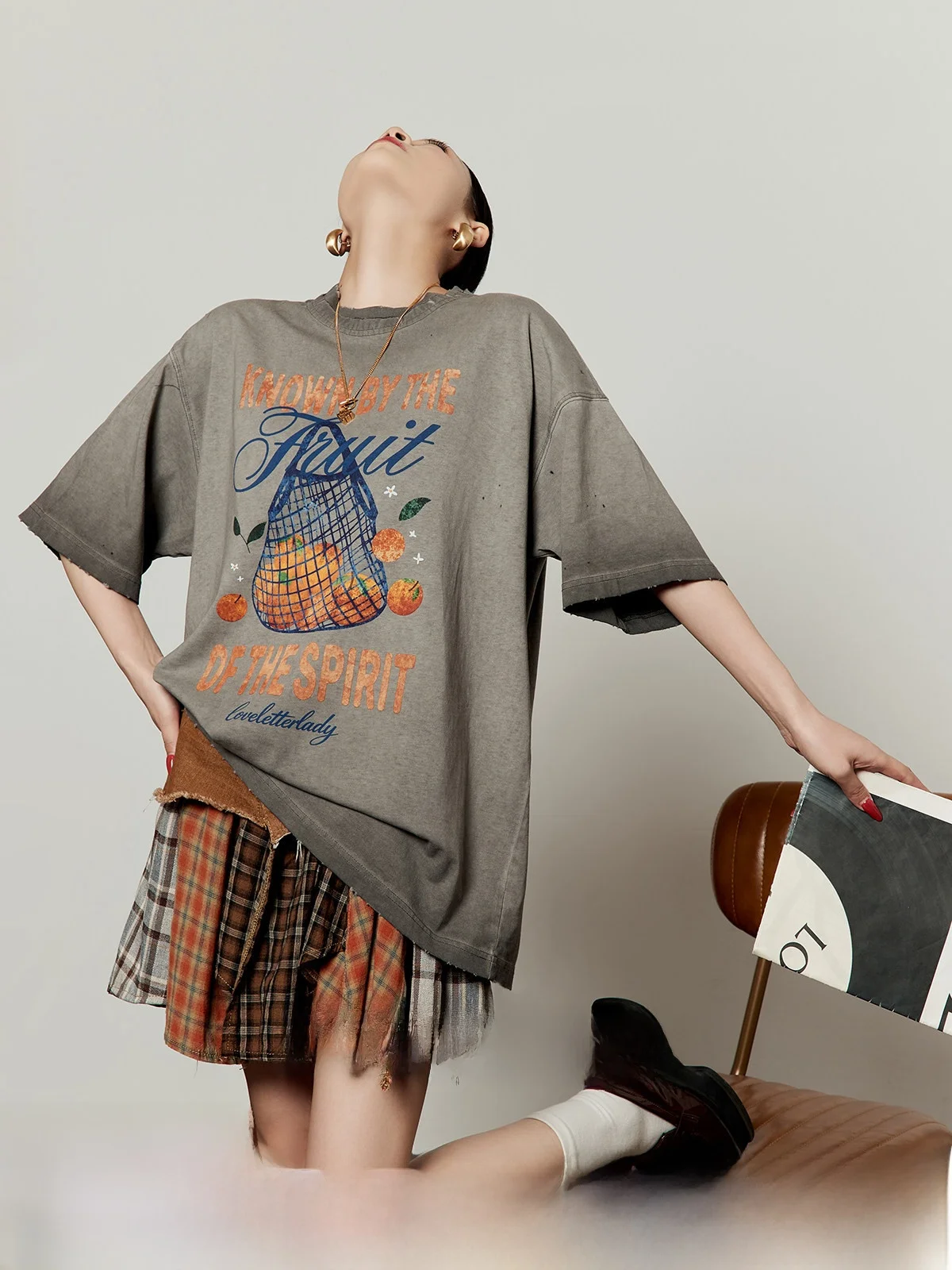 Retro Washed Short Sleeve T-Shirt Women's Loose Fit Fruit Print Casual Summer New Style Breathable Comfortable round Neck Top
Retro Washed Short Sleeve T-Shirt Women's Loose Fit Fruit Print Casual Summer New Style Breathable Comfortable round Neck Top