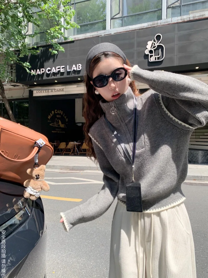 MiiiiX Gray Half-zip Turtleneck Sweater Women's Knitted Pullovers Loose Patchwork Casual Knitwear Top 2024 Autumn Female Clothes
MiiiiX Gray Half-zip Turtleneck Sweater Women's Knitted Pullovers Loose Patchwork Casual Knitwear Top 2024 Autumn Female Clothes