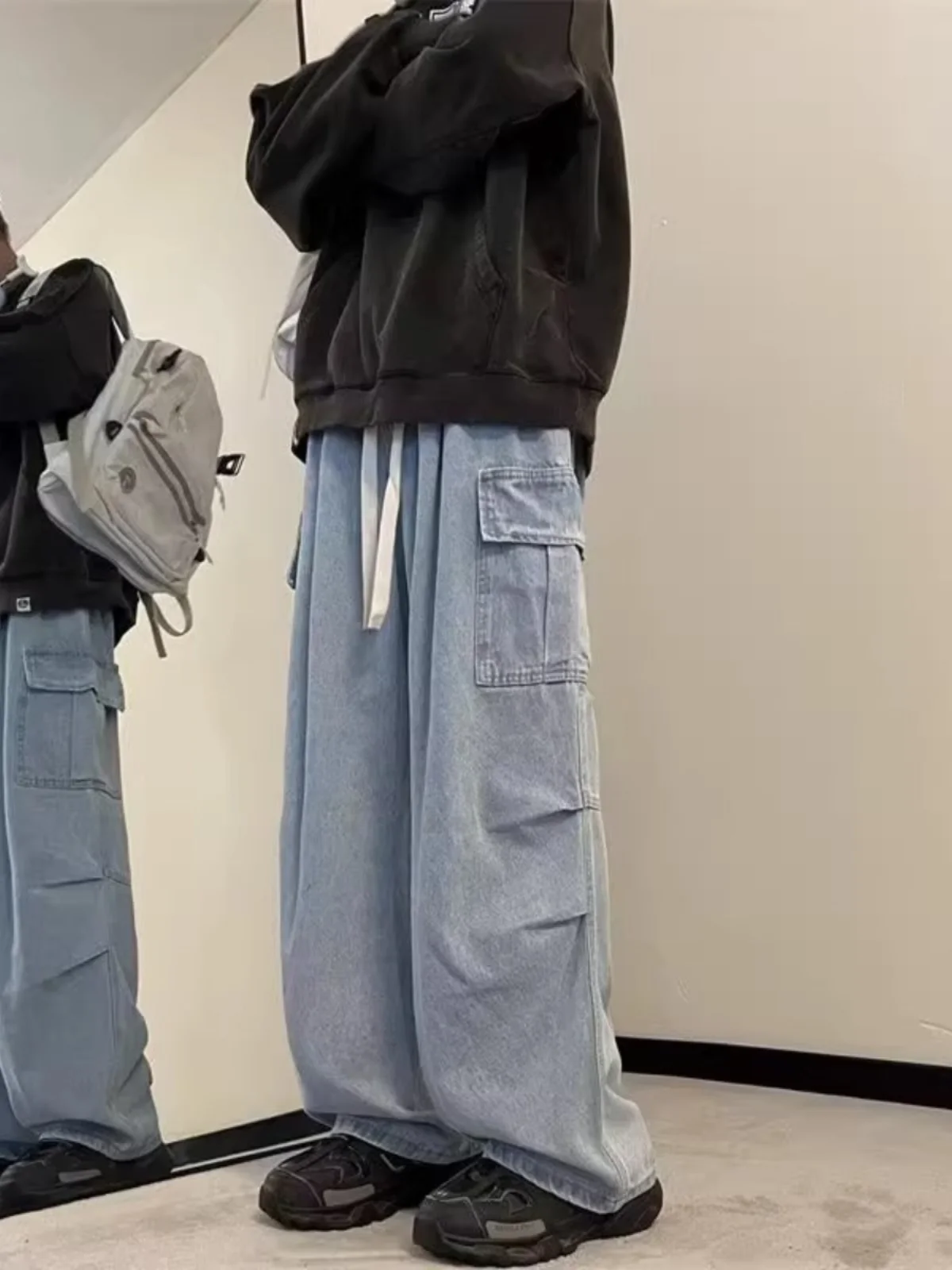 Американская рабочая одежда в стиле ретро, джинсы, мужские осенние новые модные брендовые винтажные прямые свободные широкие длинные брюки High Street
Американская рабочая одежда в стиле ретро, джинсы, мужские осенние новые модные брендовые винтажные прямые свободные широкие длинные брюки High Street