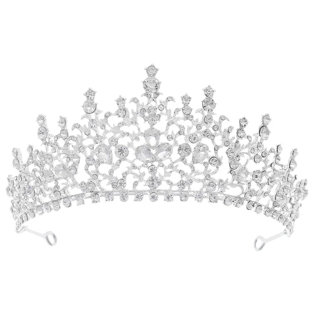 Элегантная корона-тиара со стразами для невесты, на свадьбу, день рождения, выпускной, костюмированный вечер, фотосессию. Стильная женская корона.
Элегантная корона-тиара со стразами для невесты, на свадьбу, день рождения, выпускной, костюмированный вечер, фотосессию. Стильная женская корона.