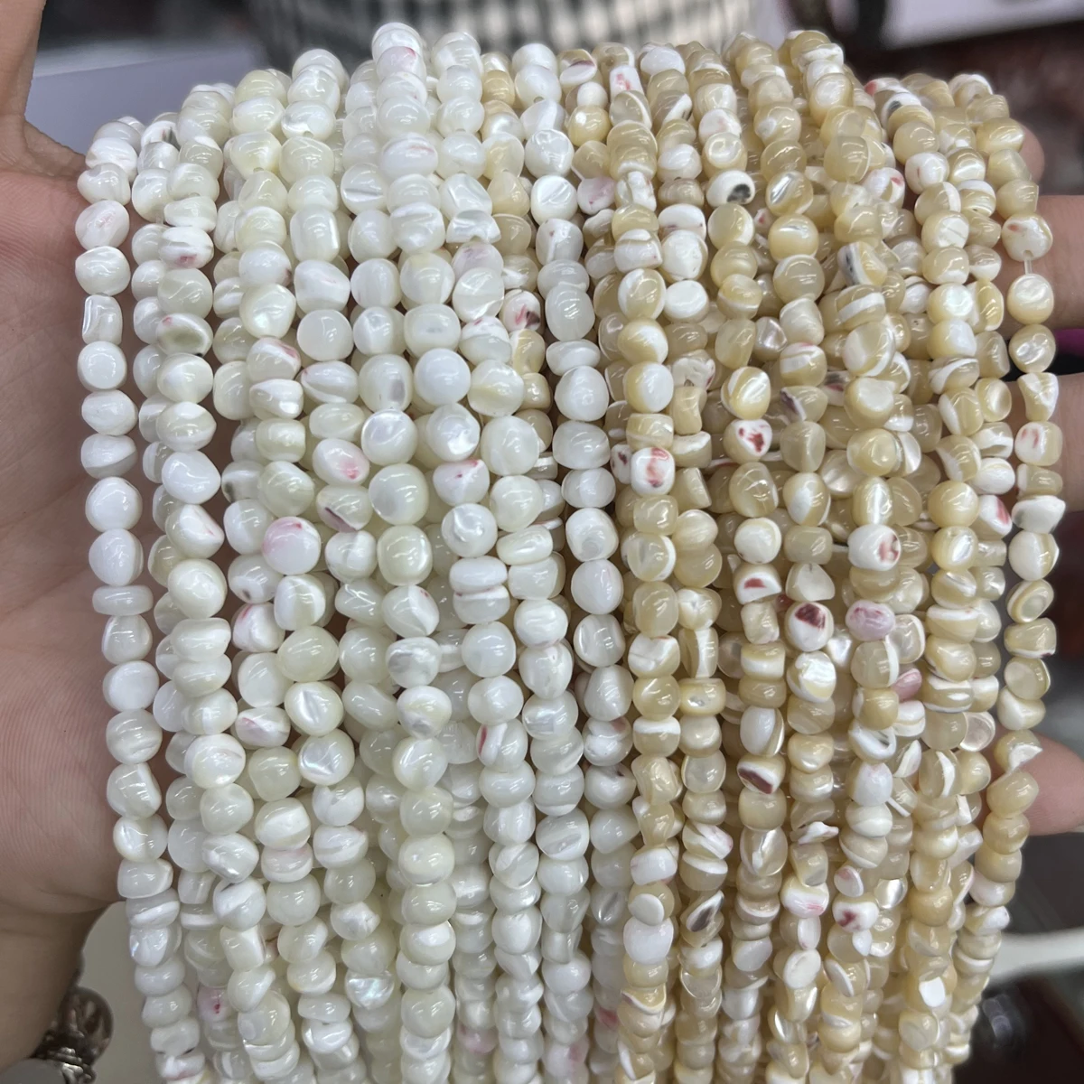 Бусины произвольной формы 5-6 мм (желтые/белые), свободные бусины для изготовления ювелирных изделий своими руками, принадлежности для браслетов/ожерелья, оптовые в наличии
Бусины произвольной формы 5-6 мм (желтые/белые), свободные бусины для изготовления ювелирных изделий своими руками, принадлежности для браслетов/ожерелья, оптовые в наличии