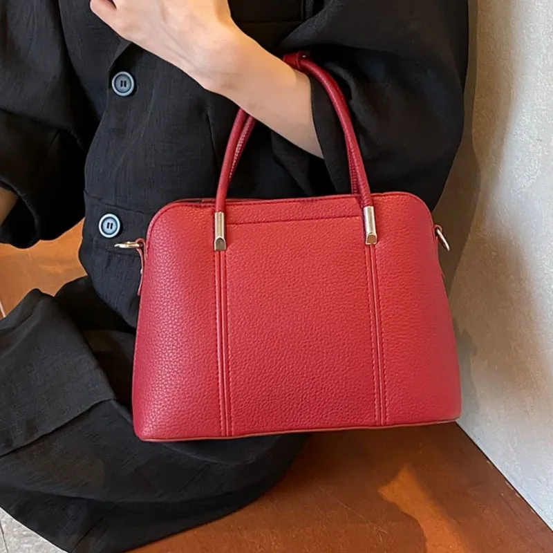 Small Retro PU Leather Crossbody Bags Women 2024 New Korean Luxury Shoulder Bag Solid Color Fashion Simple Handbags Tote Bags
Small Retro PU Leather Crossbody Bags Women 2024 New Korean Luxury Shoulder Bag Solid Color Fashion Simple Handbags Tote Bags
