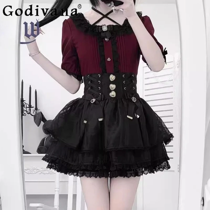 Japanese Mine Mass-Produced Red Shirt Summer New Girl's Cute Bow Square Neck Halter Lolita Top Subculture Women's Mini Skirt Set
Japanese Mine Mass-Produced Red Shirt Summer New Girl's Cute Bow Square Neck Halter Lolita Top Subculture Women's Mini Skirt Set