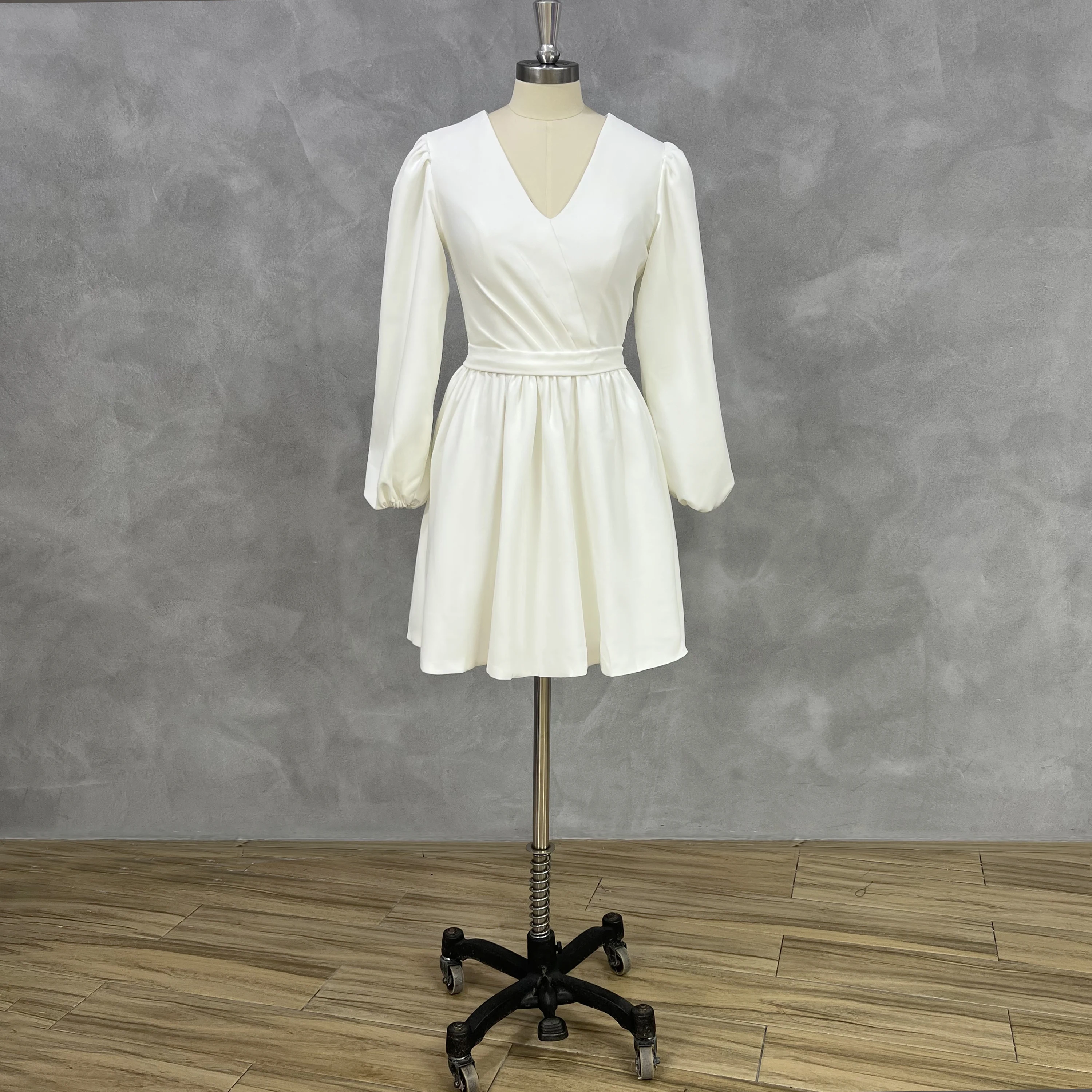 DIDEYTTAWL Real Photo Long Puff Sleeves Simple V Neck Short Wedding Party Dress A-Line Zipper Back Mini Length Bridal Gown
DIDEYTTAWL Real Photo Long Puff Sleeves Simple V Neck Short Wedding Party Dress A-Line Zipper Back Mini Length Bridal Gown