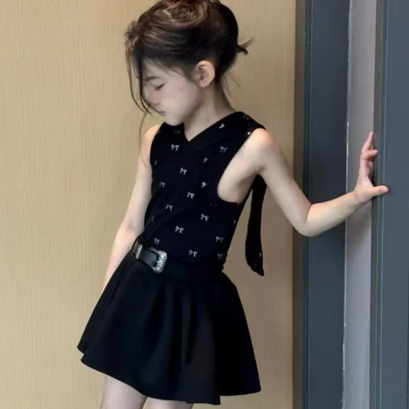 Girls' Summer Set Fashion New Arrival Children's Printed Hooded Vest Versatile Fit Black Skirt Pants Two-Piece Set
Girls' Summer Set Fashion New Arrival Children's Printed Hooded Vest Versatile Fit Black Skirt Pants Two-Piece Set