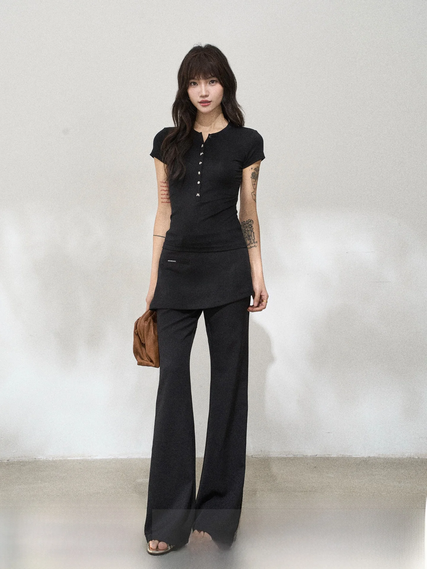 High Quali Slimming ey Bla Flared Pants Casual Trousers for Women Spring Season Straight Leg l Waist Button Closure
High Quali Slimming ey Bla Flared Pants Casual Trousers for Women Spring Season Straight Leg l Waist Button Closure
